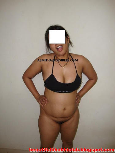 Lovely North Indian Babe Rinku Showing Juicy Tits Black Bikini Pics Aunties Nude Club