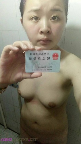 [Chinese Scandal] Naked for a living