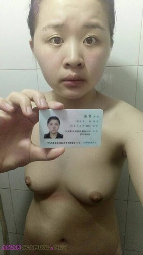 [Chinese Scandal] Naked for a living