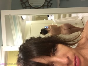 American actress, comedian Natasha Leggero leaked nude photos