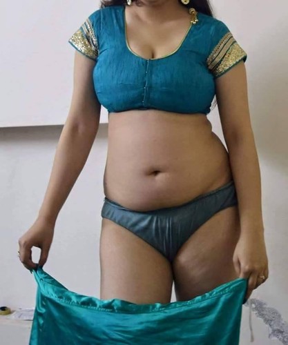 Mallu Hot Village Lady Honeymoon Home Sex Images Aunties Nude Club
