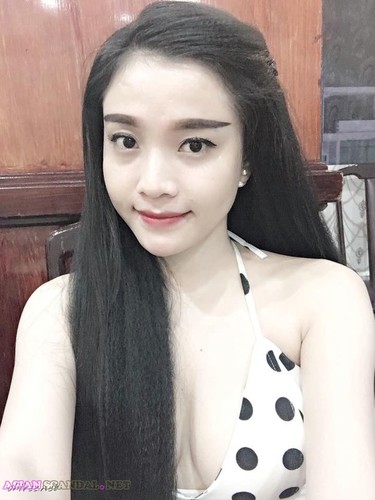 Asian Beauty Lam Hang Nude Livestream On Facebook