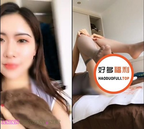 中国系シンガポール人のガールフレンドがピンクのマンコを披露