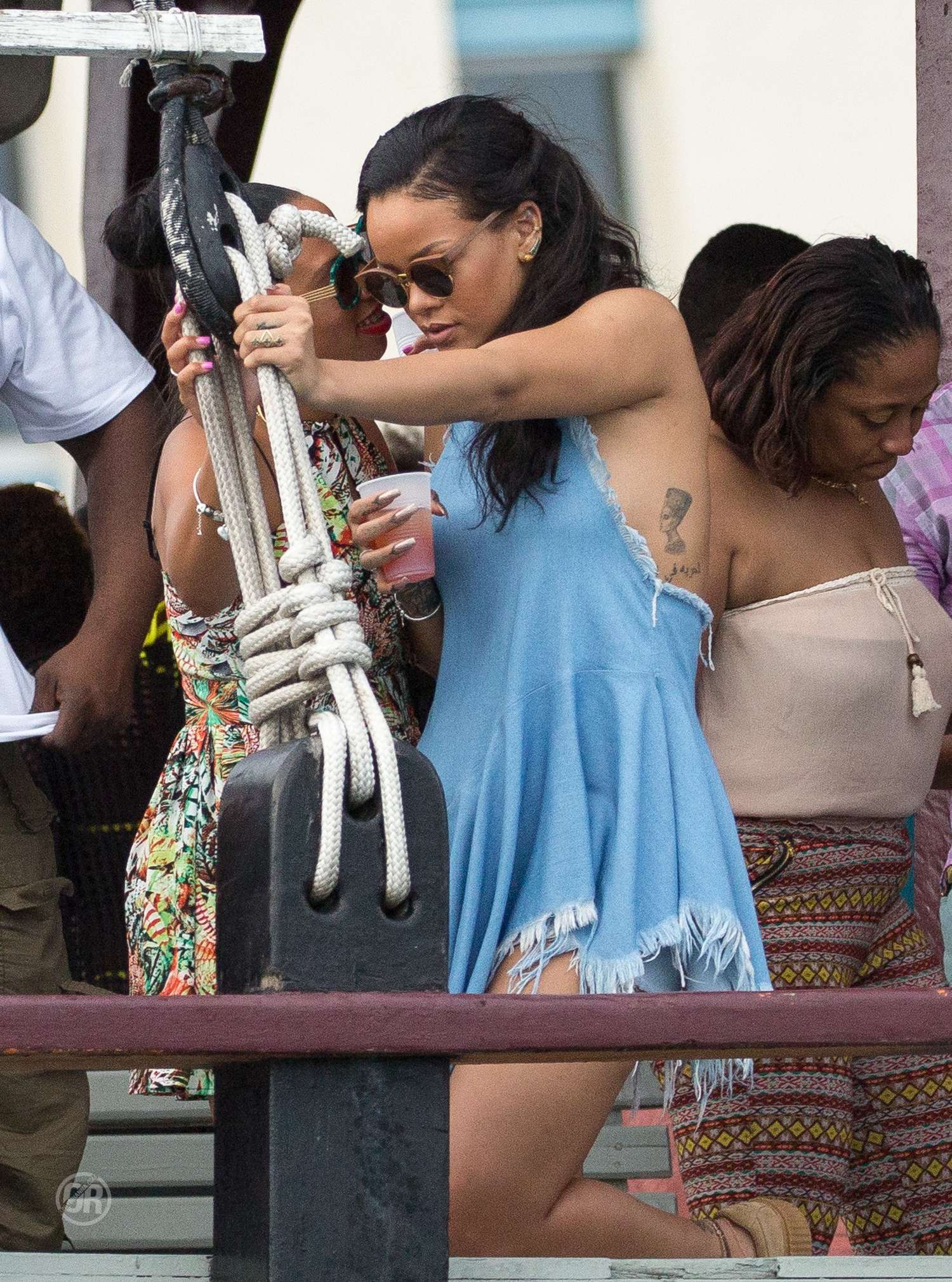 Rihanna-Hot-in-Barbados--03.jpg