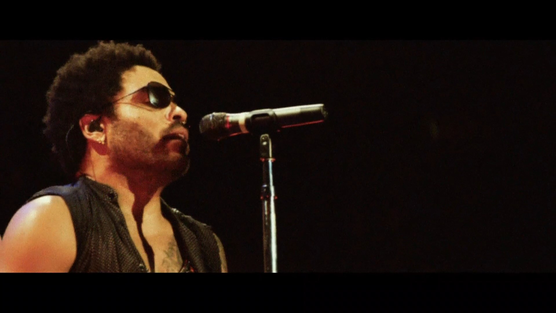 Lenny Kravitz - Just Let Go Lenny Kravitz Live.mkv_snapshot_00.54.jpg