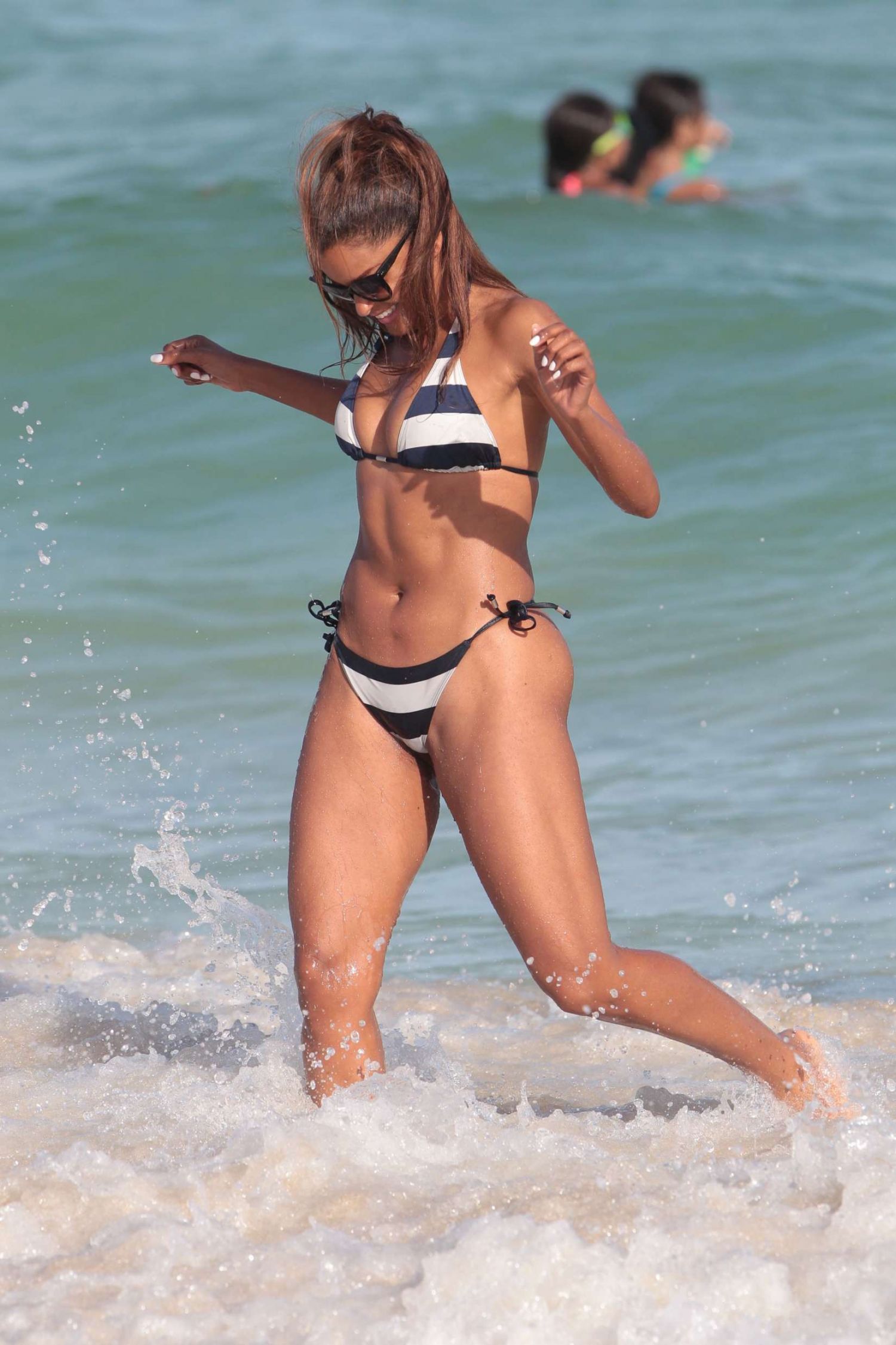 Claudia-Jordan-in-Bikini-in-Miami-7.jpg