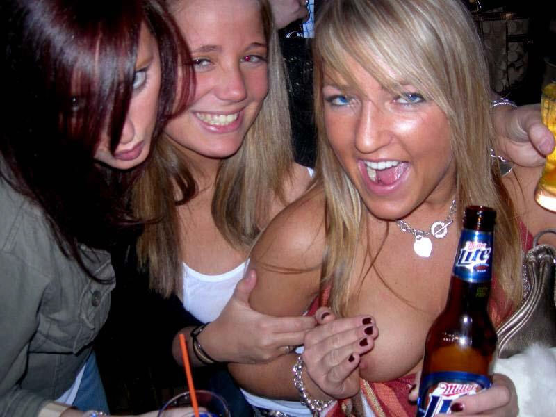 drunk party girls (37).jpg