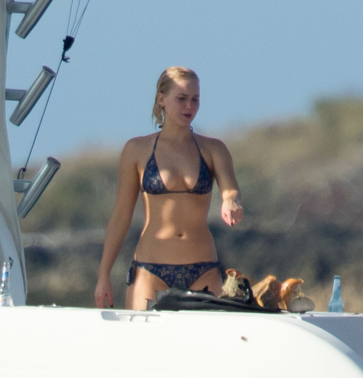 jennifer-lawrence-in-bikini-on-the-boat-in-caribbean-03-04-2016_4.jpg