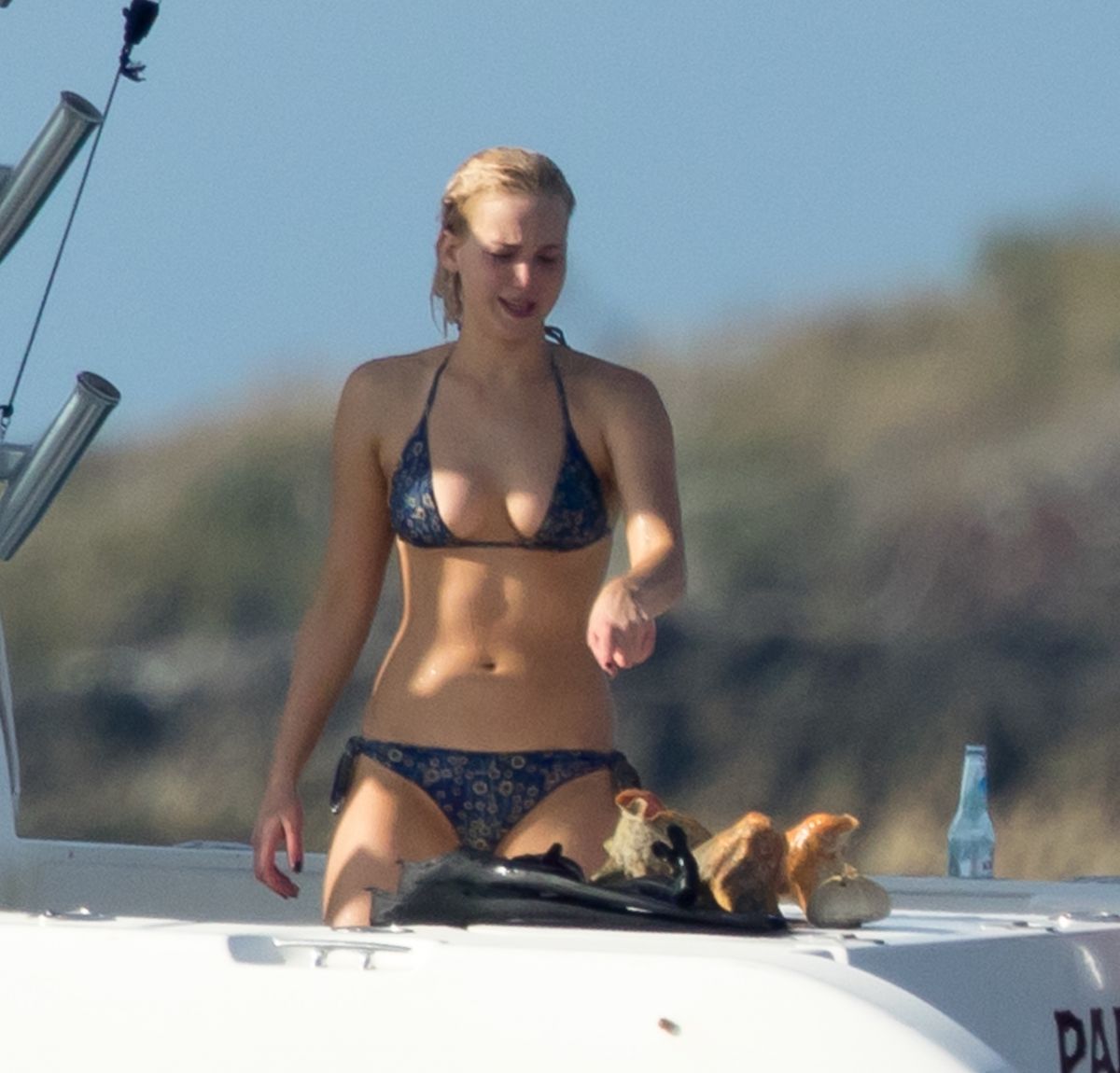 jennifer-lawrence-in-bikini-on-the-boat-in-caribbean-03-04-2016_3.jpg