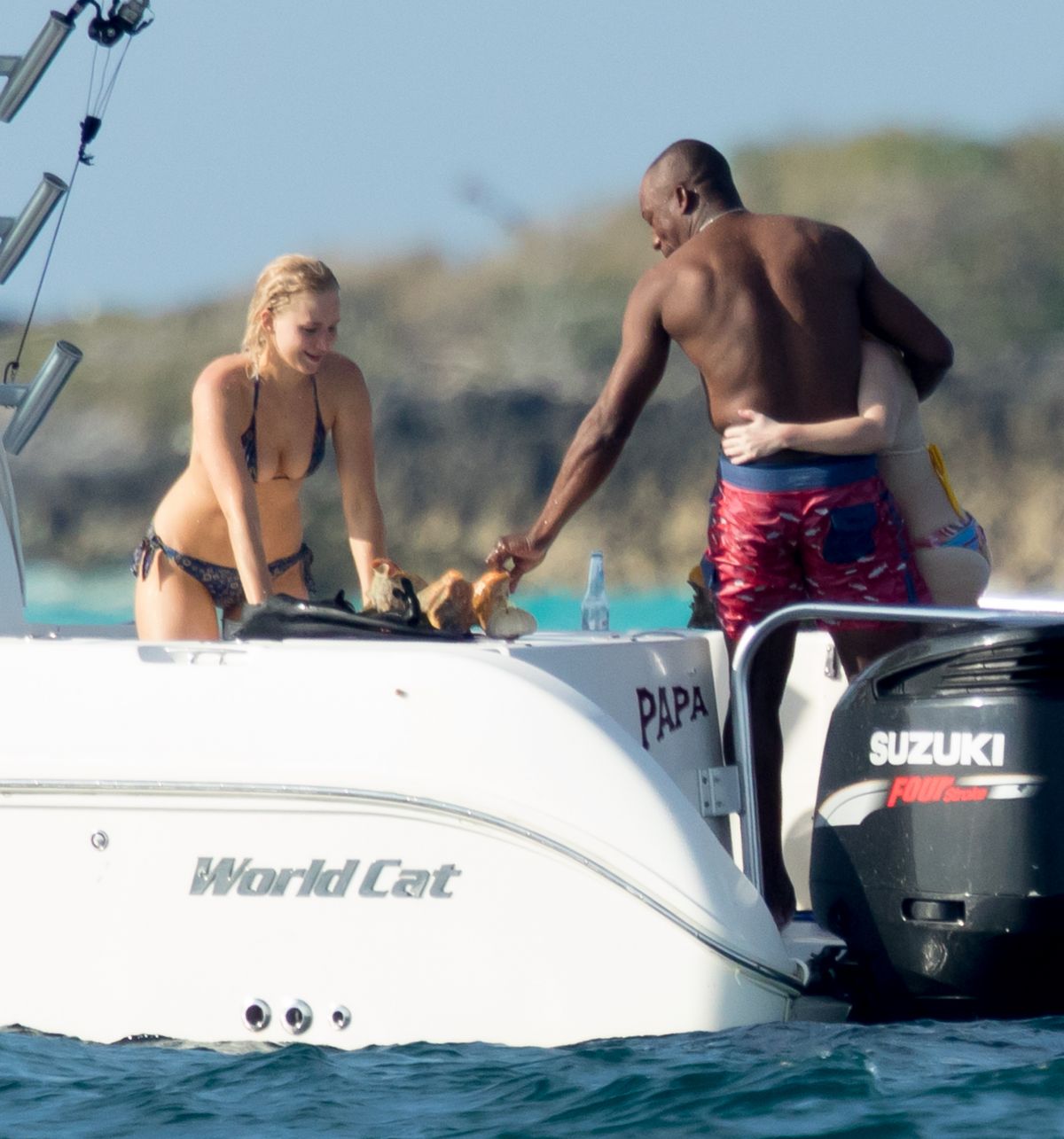 jennifer-lawrence-in-bikini-on-the-boat-in-caribbean-03-04-2016_6.jpg