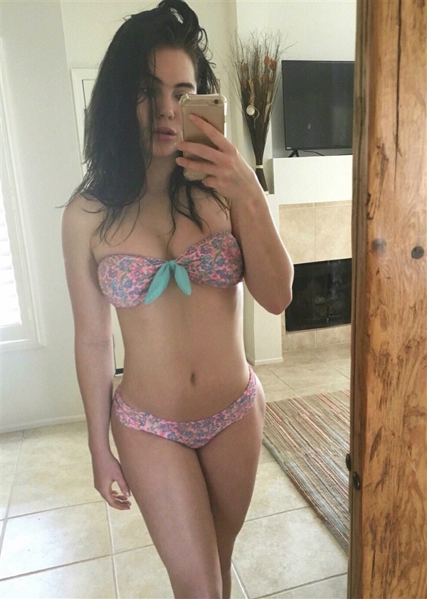 mckayla_maroney_bikini_selfie.jpg