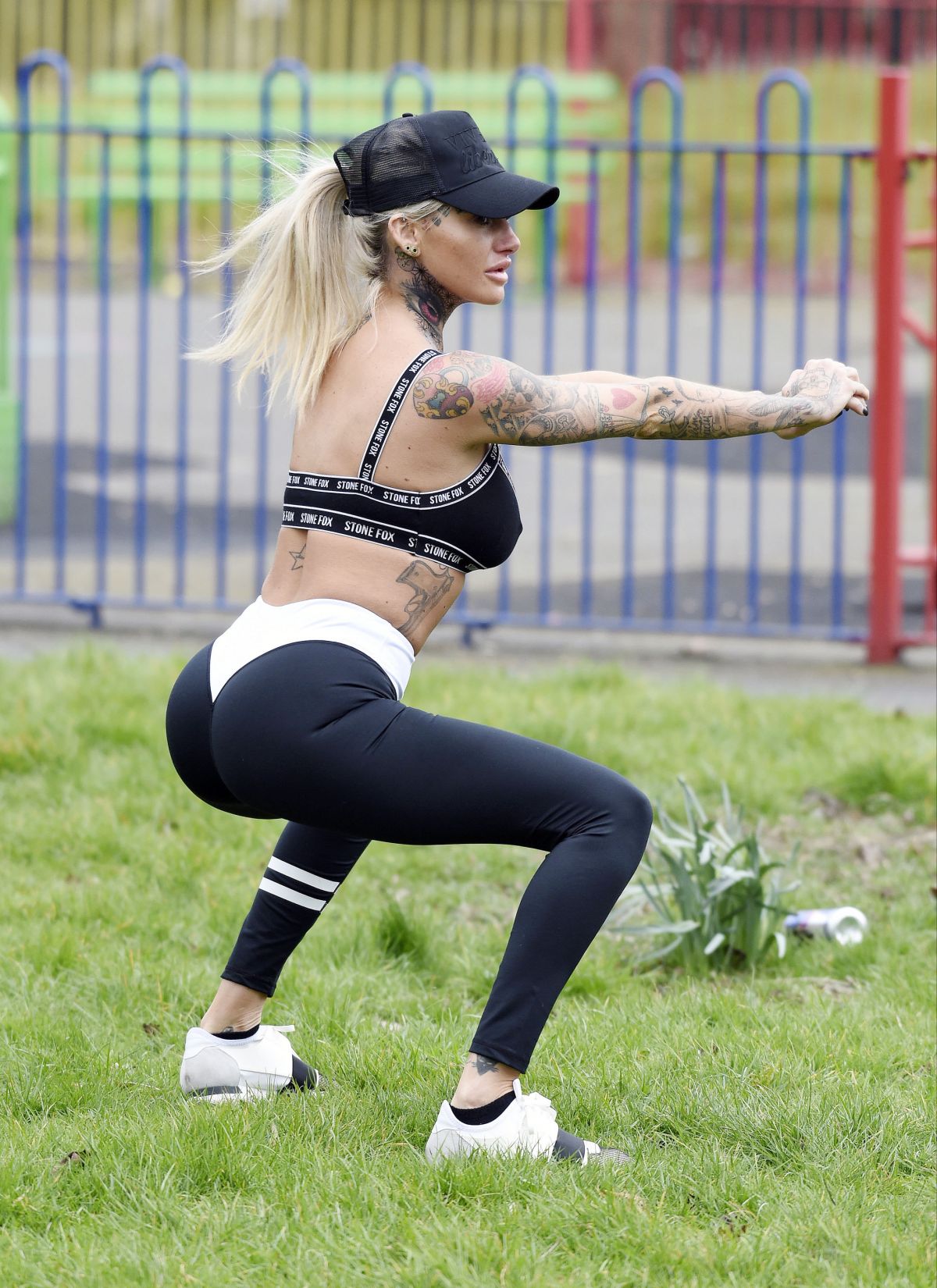 jemma-lucy-working-out-at-a-park-in-manchester-03-28-2016_6.jpg