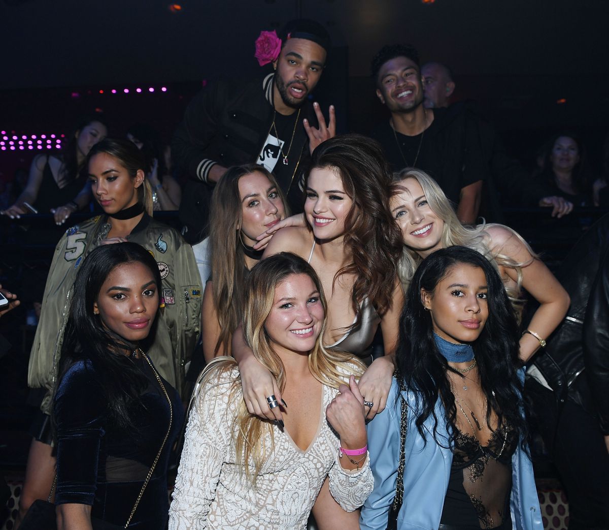 selena-gomez-at-revial-tour-after-party-in-las-vegas-05-06-2016_9.jpg