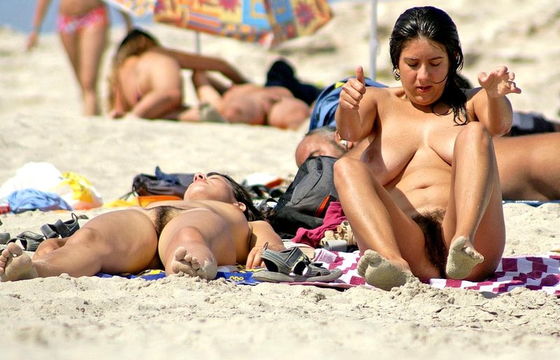 amature-beach-nude (49).jpg