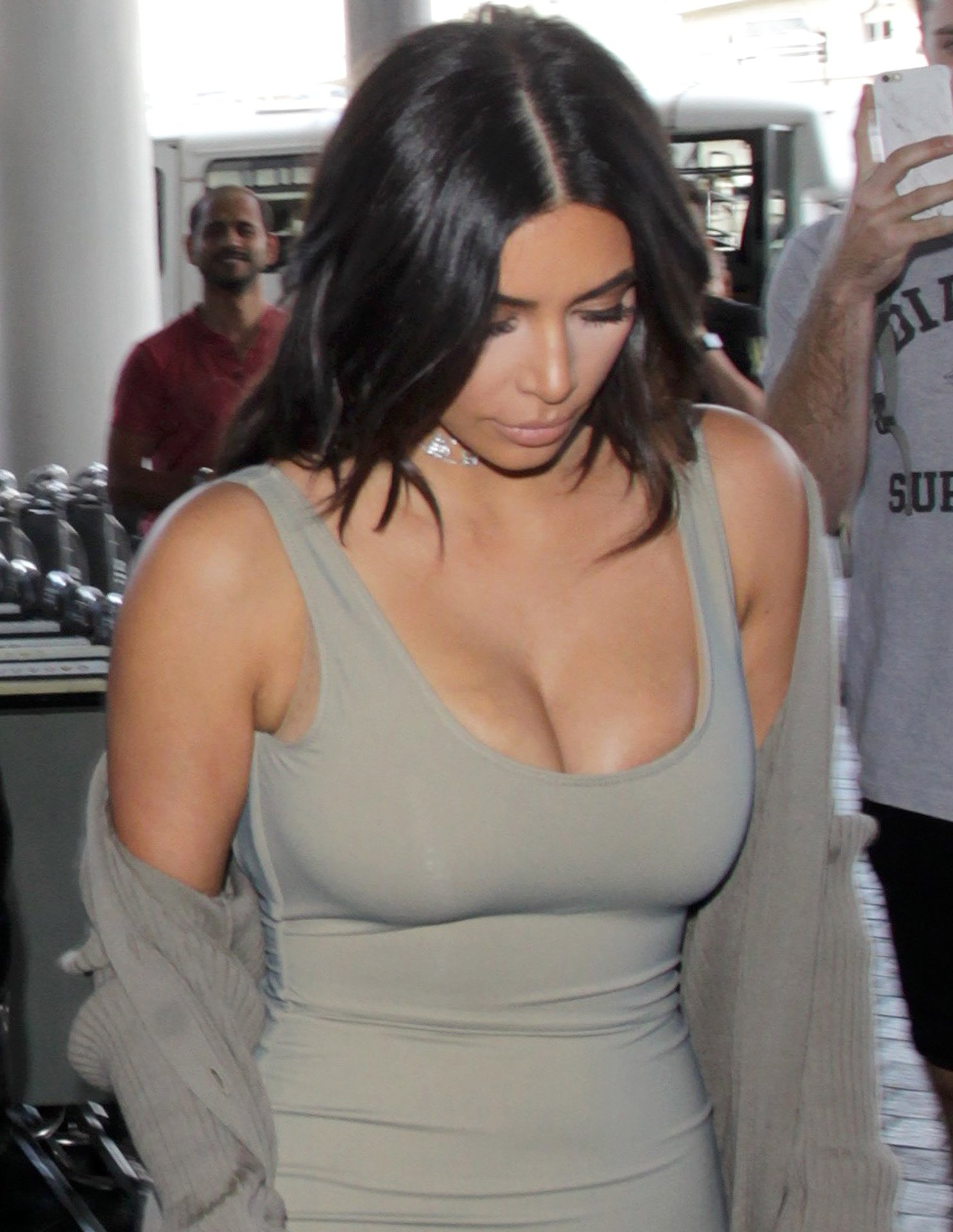 Kim-Kardashian-19-2.jpg