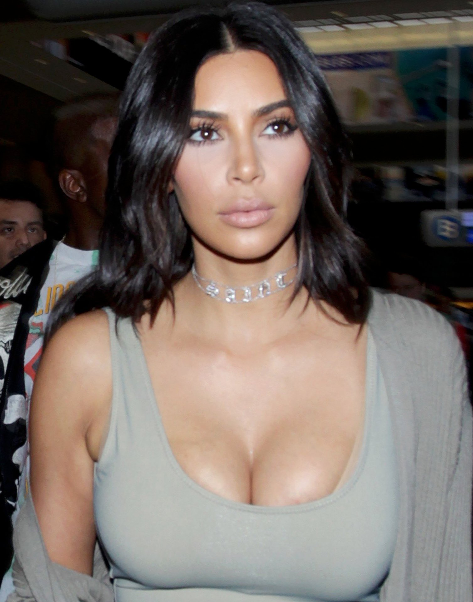 Kim-Kardashian-15-2.jpg