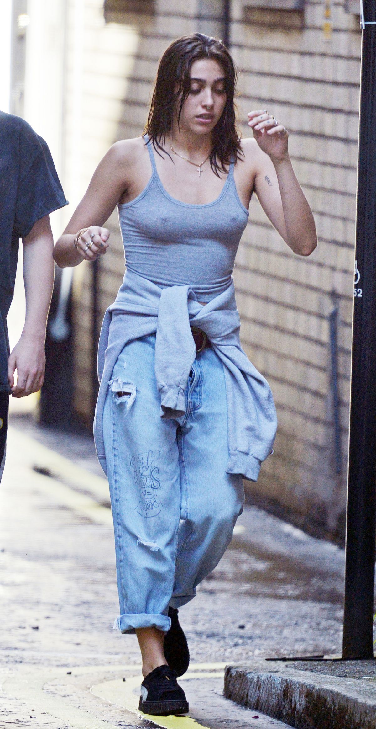 lourdes-leon-out-and-about-in-london-06-20-2016_4.jpg