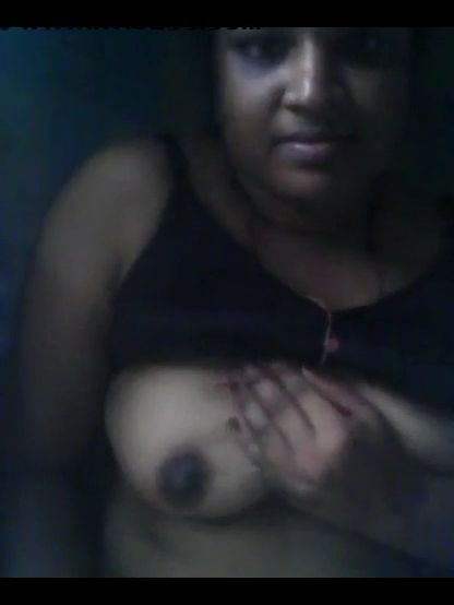 Indian%20wife%20showing%20big%20boobs%20to%20her%20husband_00_01_18_01_9.jpg
