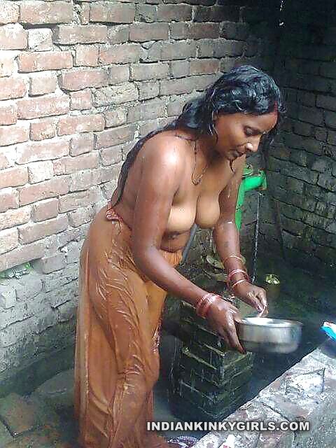 Desi Village Bhabhi Nude After Sex _005.jpg