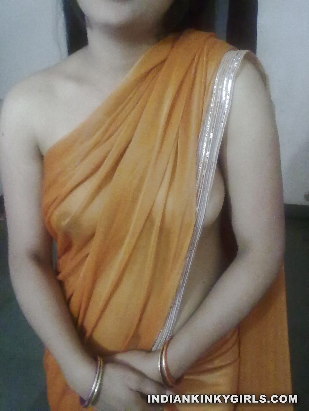 Indian Hot Wife Kusum Stripping Saree And Naked Pics_002.jpg