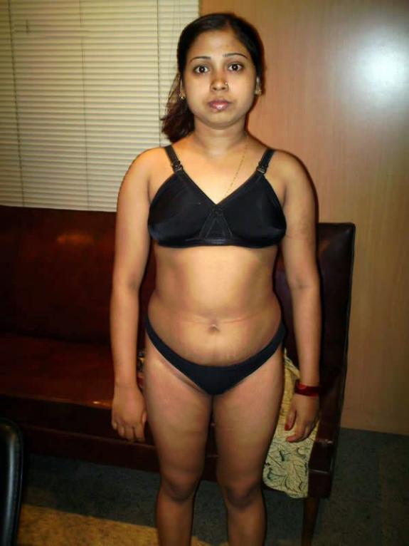 busty-tits-wali-nude-indian-college-girl.jpg