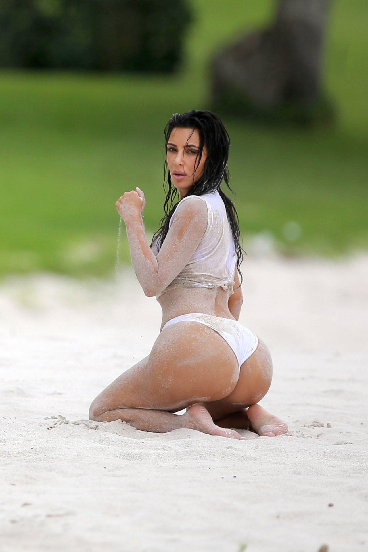 Kim-Kardashian-1-6.jpg