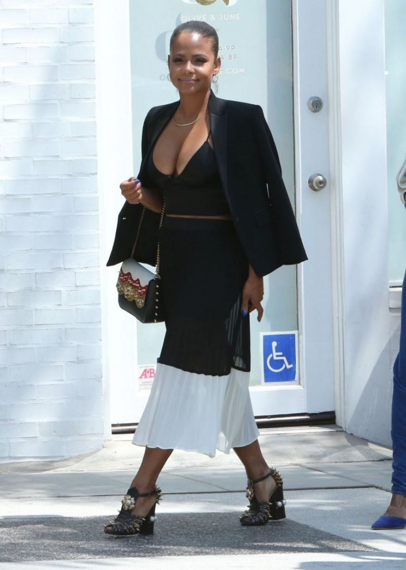 christina-milian-out-and-about-in-beverly-hills-08-24-2016_12.jpg