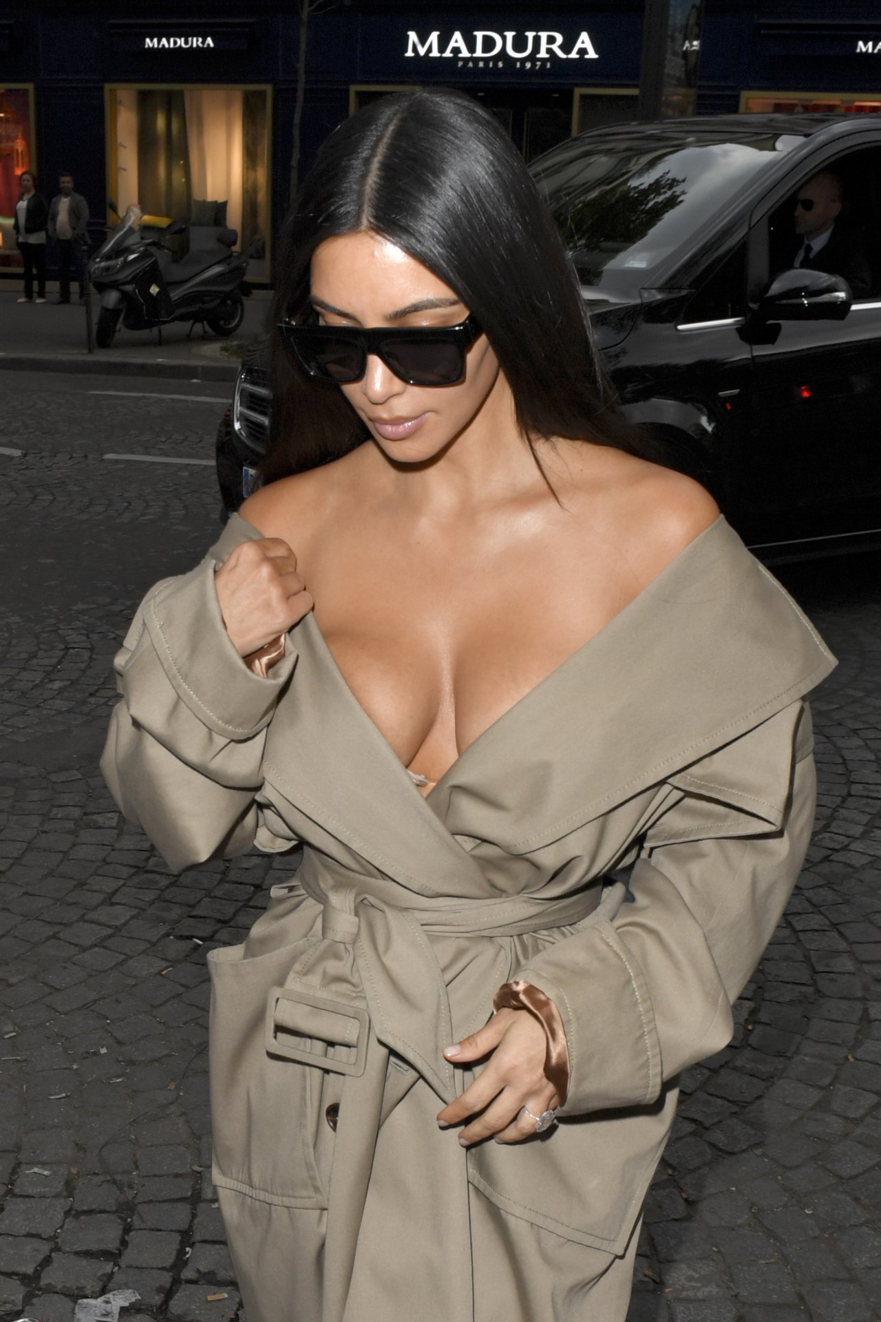 Kim-Kardashian-30.jpg