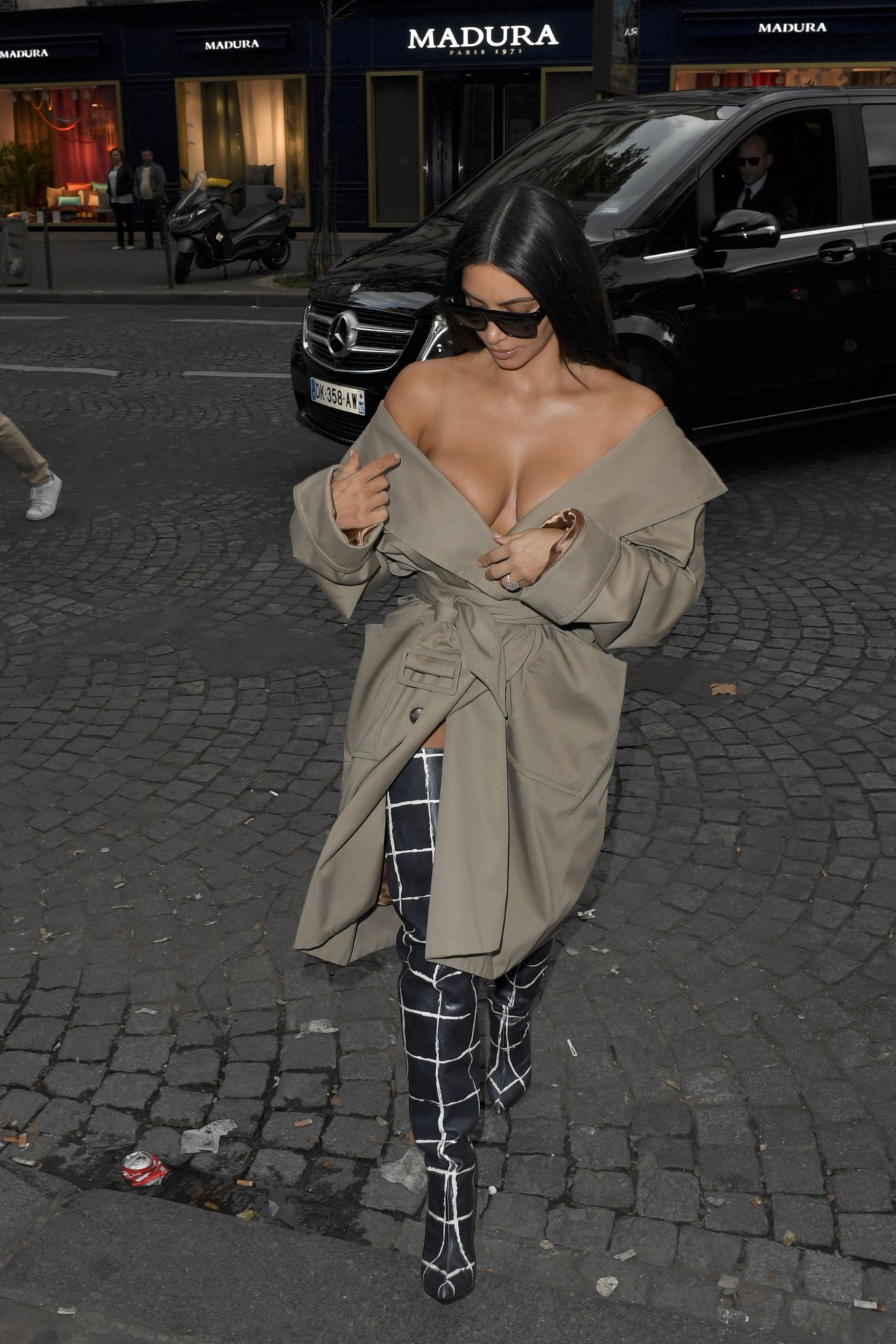 Kim-Kardashian-29.jpg