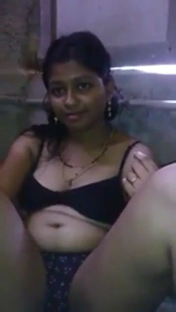 Desi%20Girl%20Showing%20Her%20Pussy%20and%20Tits%20to%20BF_00_00_14_09_2.jpg