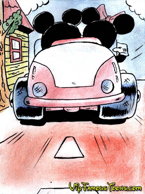 Mickey-And-Minnie-Pencil-01_Gotofap.tk__2429919518.jpg
