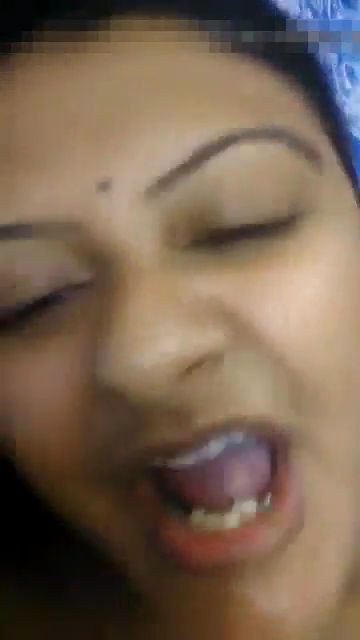 Sexy%20desi%20bhabi%20painful%20fingering%20n%20musterbet%20with%20moaning_00_00_22_06_4.jpg