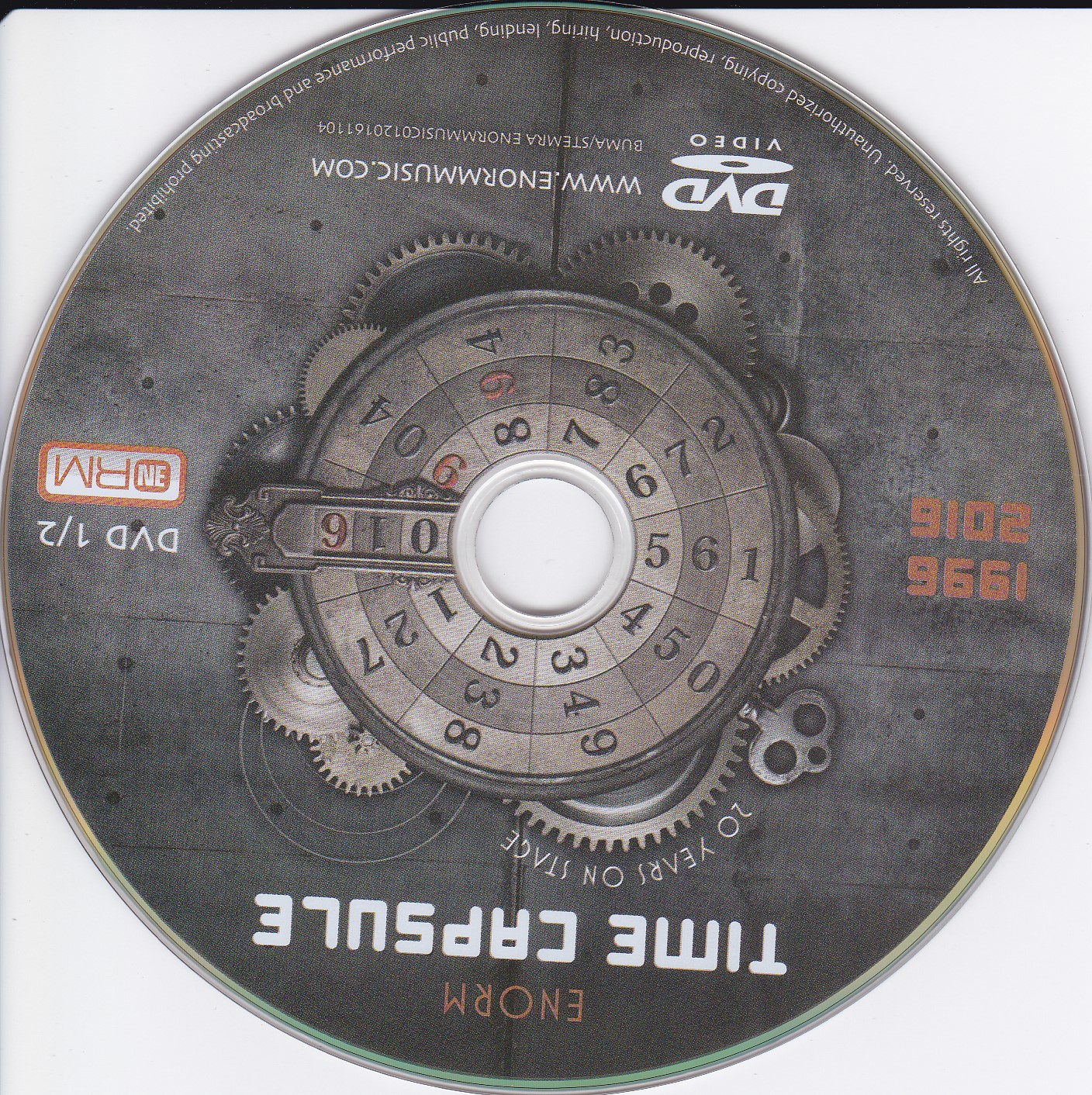 disc 1.jpg