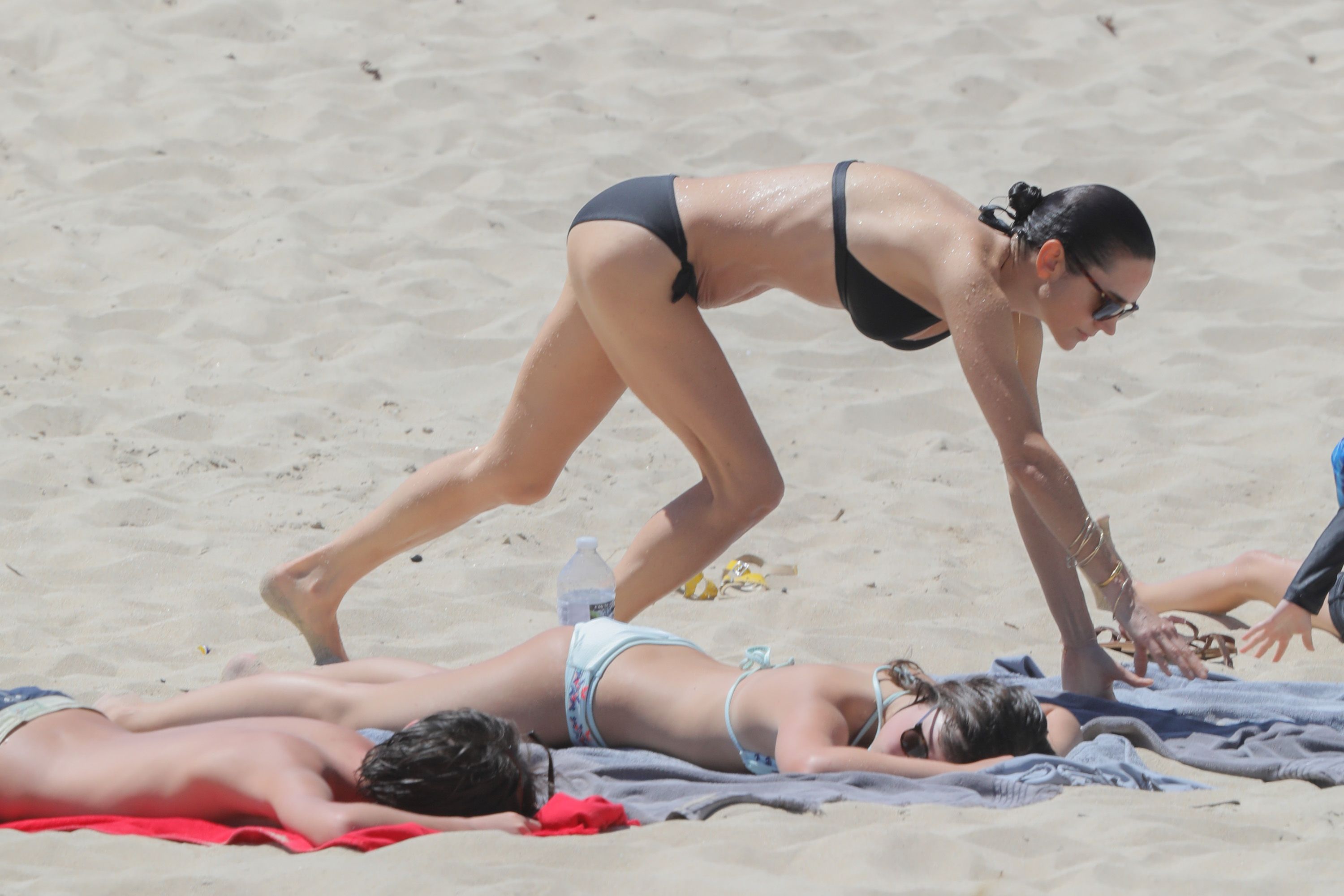 Jennifer Connelly sexy bikini cameltoe pokies candids on the beach in St Barts 66x HQ photos 52.jpg