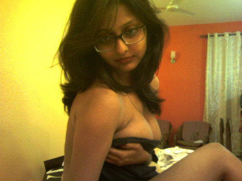 Indian Pussy Glasses - Sexy Kolkata Girl With Glasses Nude Hot Pics Leaked | Indian Nude Girls