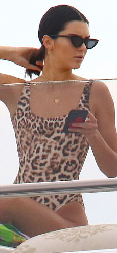 Kendall Jenner sexy swimsuit candids on a yacht in Antibes 198x MixQ photos 13.jpg