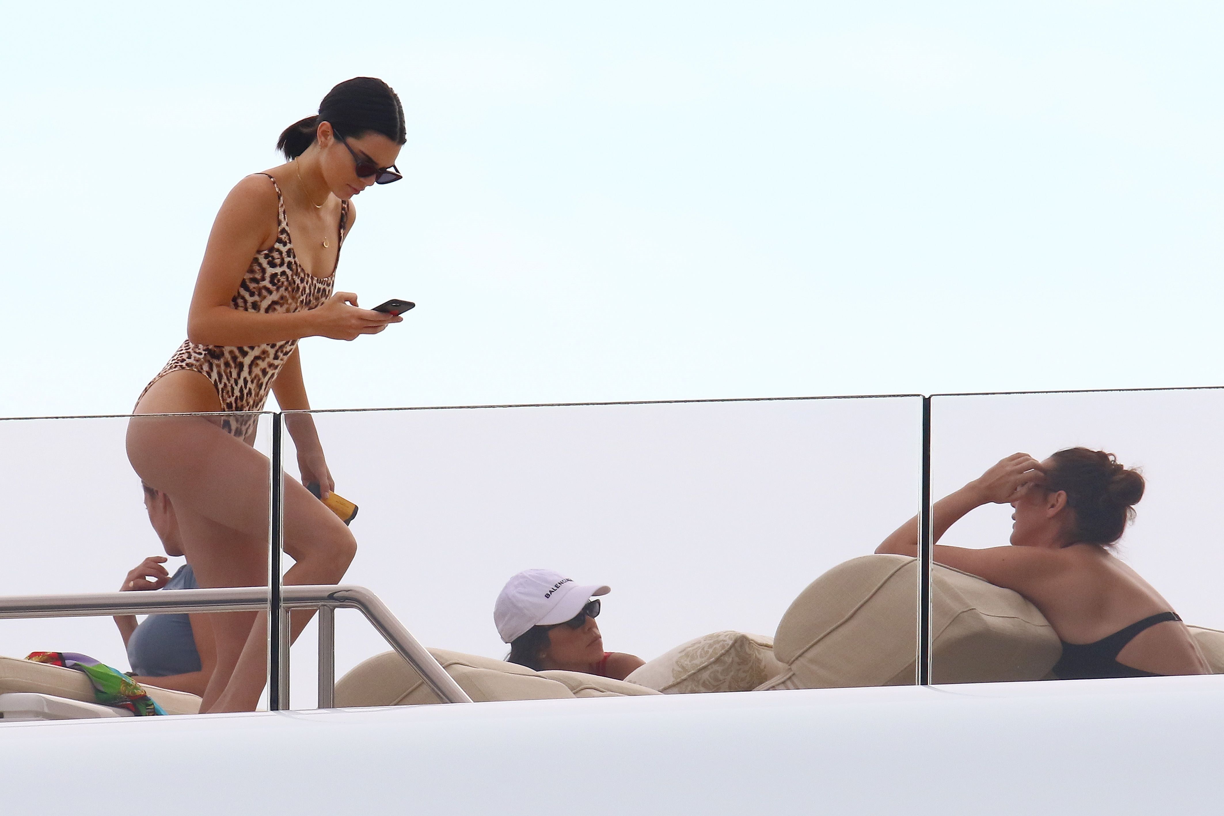 Kendall Jenner sexy swimsuit candids on a yacht in Antibes 198x MixQ photos 114.jpg