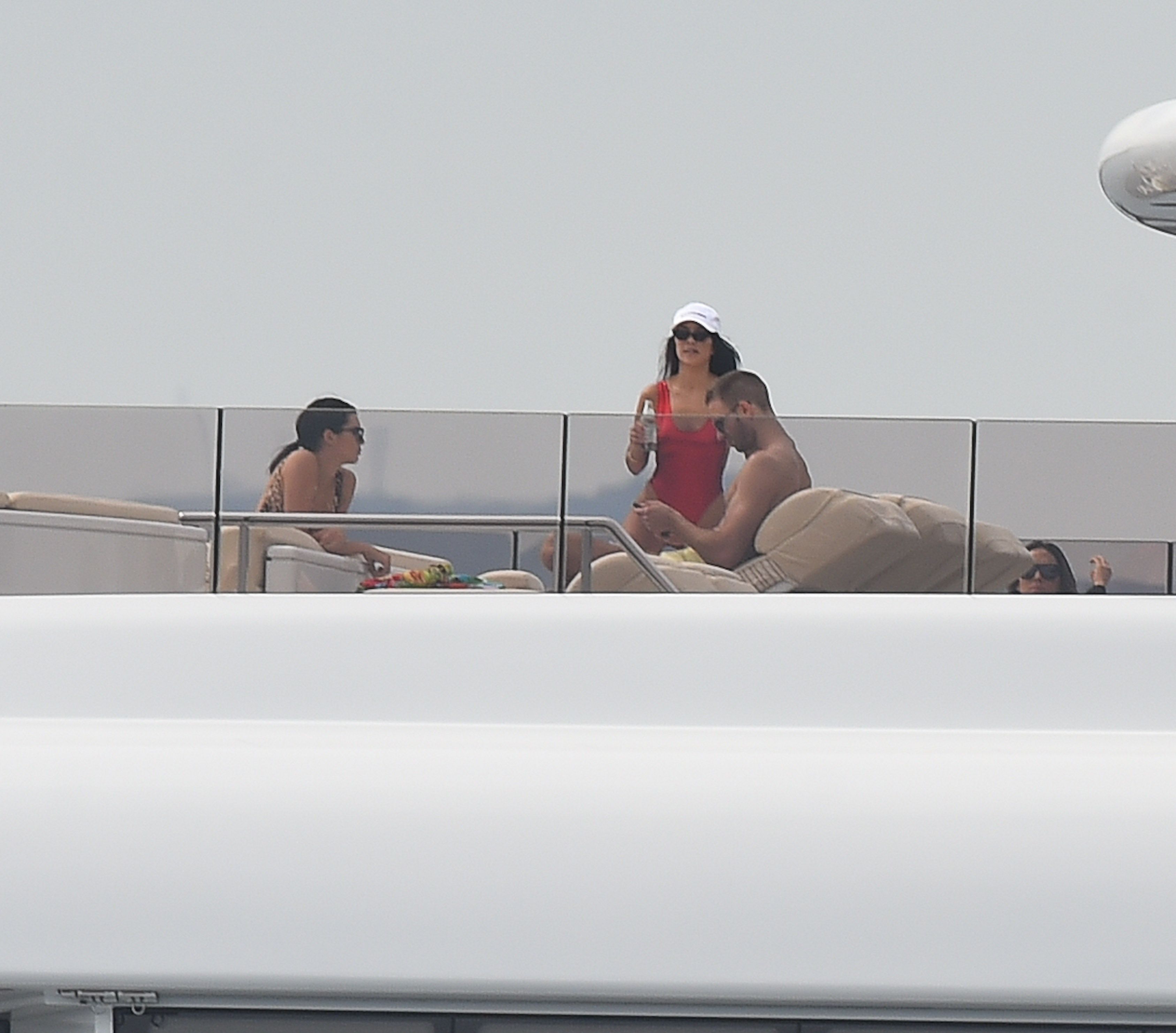 Kendall Jenner sexy swimsuit candids on a yacht in Antibes 198x MixQ photos 197.jpg