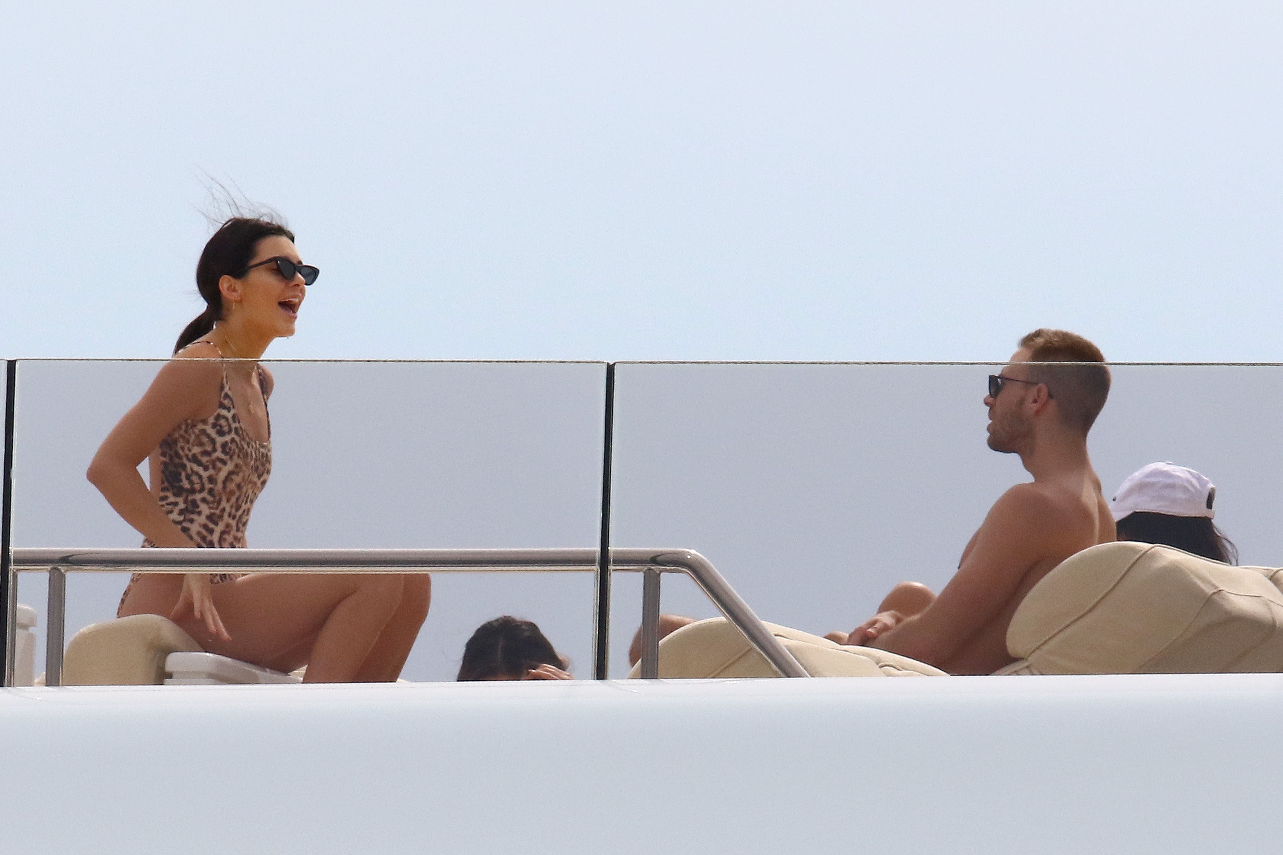 Kendall Jenner sexy swimsuit candids on a yacht in Antibes 198x MixQ photos 186.jpg