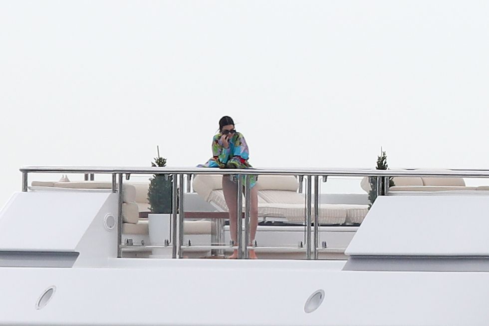 Kendall Jenner sexy swimsuit candids on a yacht in Antibes 198x MixQ photos 104.jpg