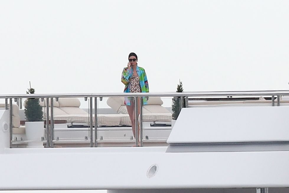 Kendall Jenner sexy swimsuit candids on a yacht in Antibes 198x MixQ photos 8.jpg