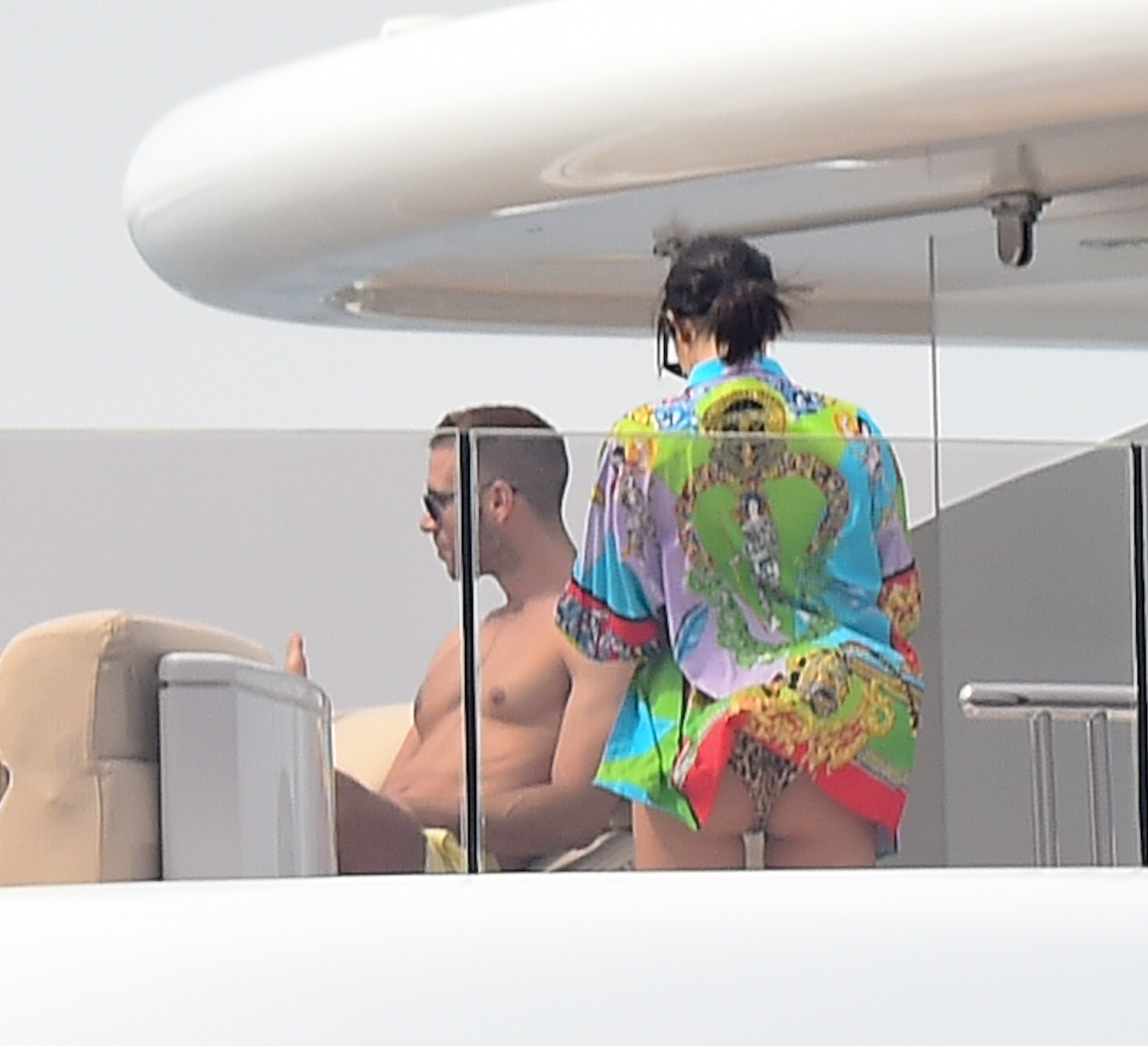 Kendall Jenner sexy swimsuit candids on a yacht in Antibes 198x MixQ photos 127.jpg