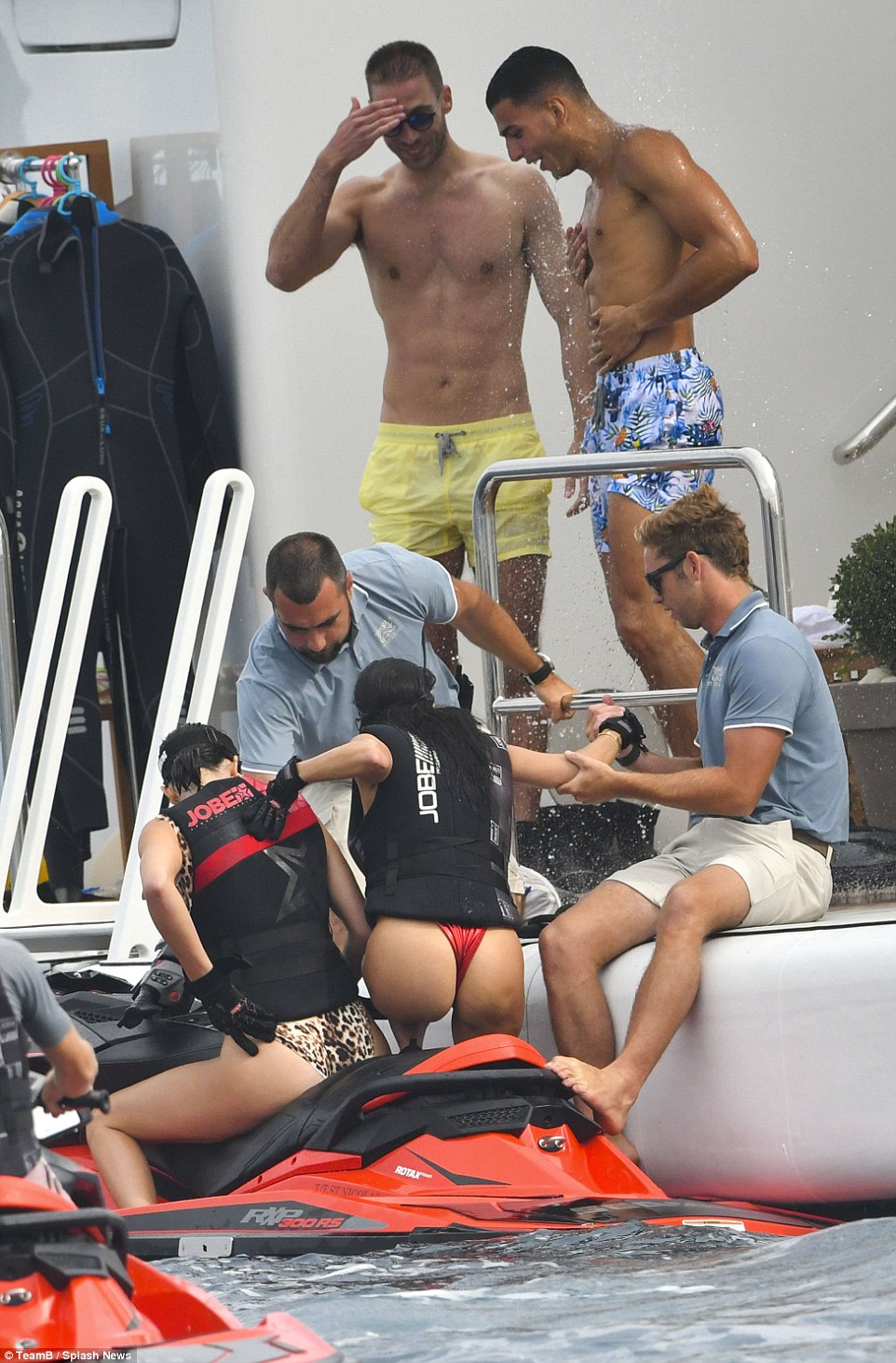 Kendall Jenner sexy swimsuit candids on a yacht in Antibes 198x MixQ photos 128.jpg
