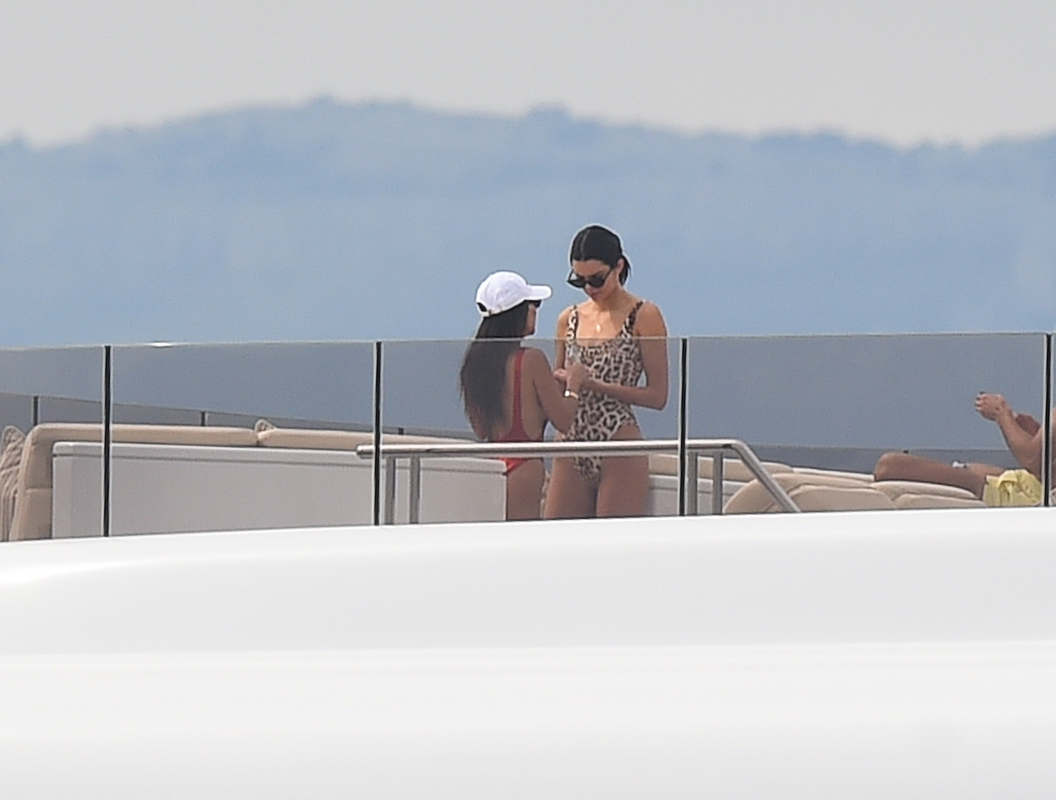Kendall Jenner sexy swimsuit candids on a yacht in Antibes 198x MixQ photos 177.jpg