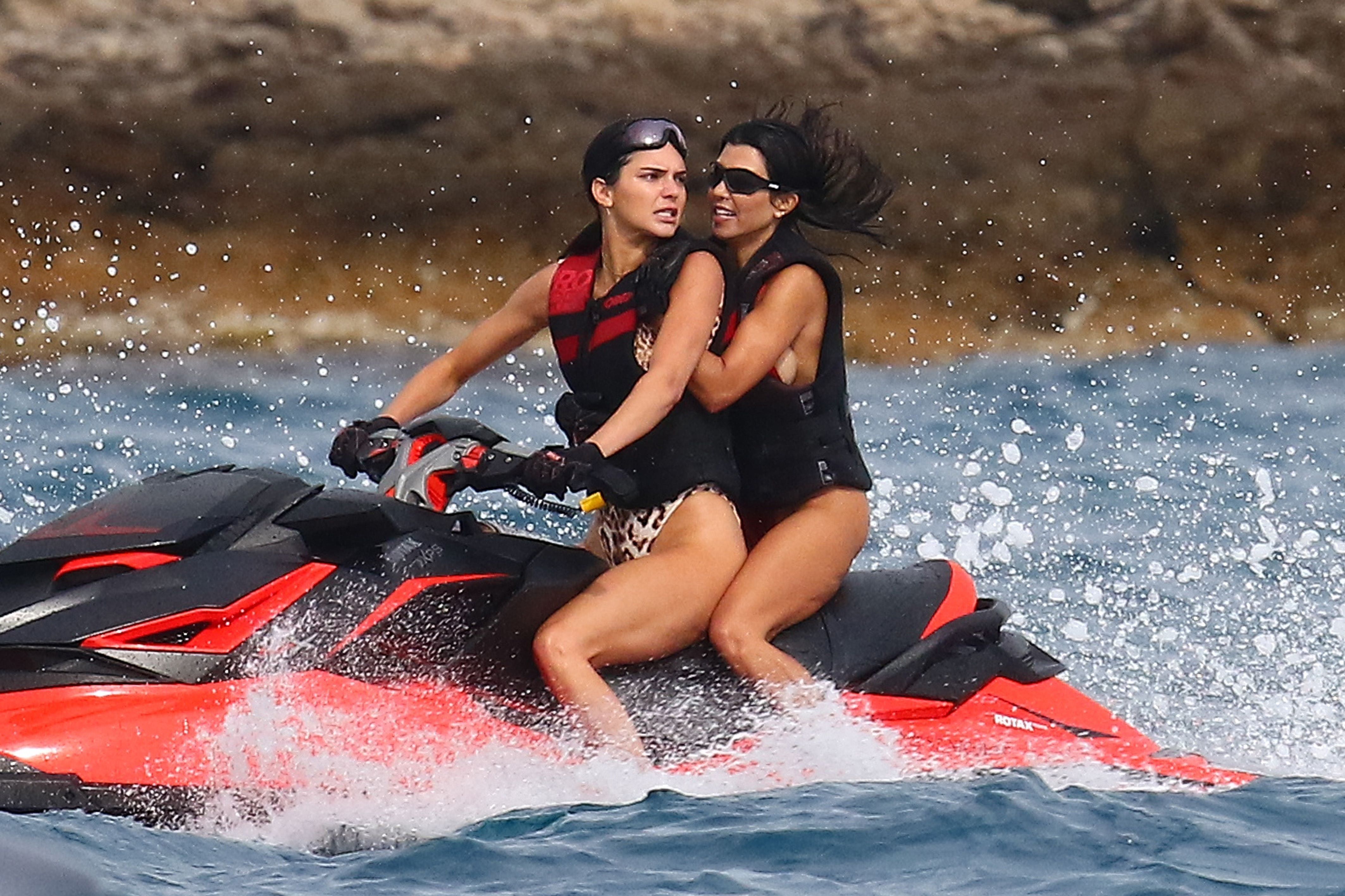 Kendall Jenner sexy swimsuit candids on a yacht in Antibes 198x MixQ photos 32.jpg