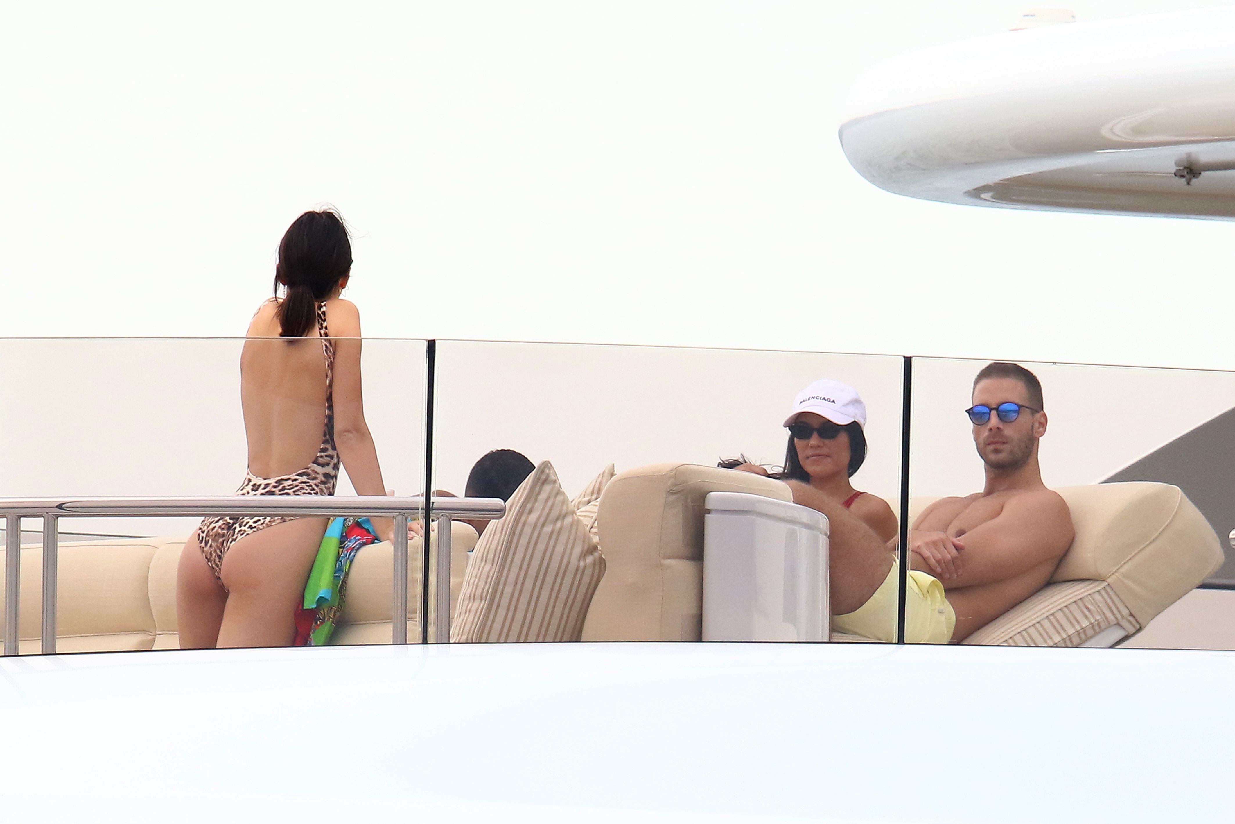 Kendall Jenner sexy swimsuit candids on a yacht in Antibes 198x MixQ photos 52.jpg