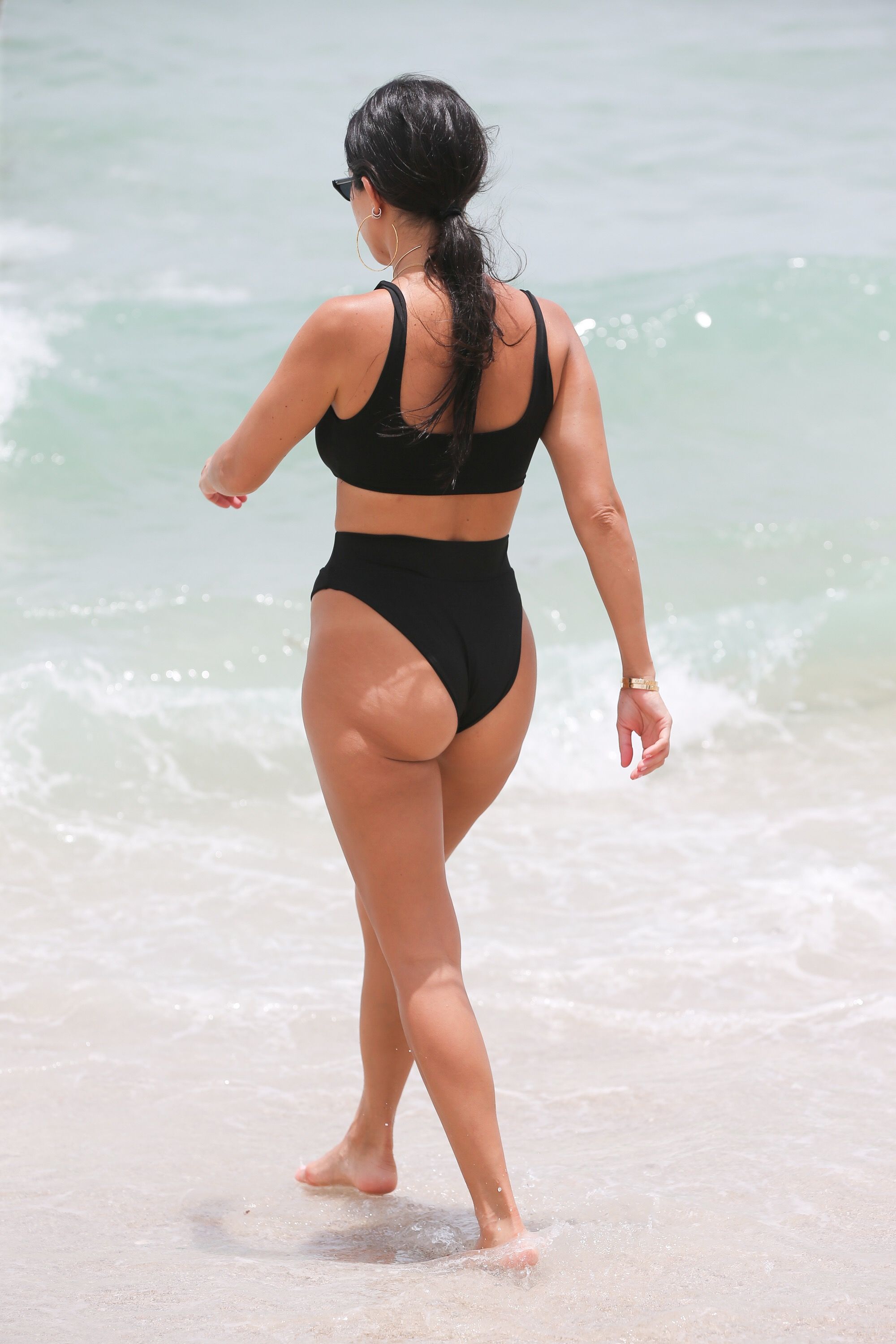 Kourtney Kardashian with Hailey Baldwin sexy bikinis at Miami Beach 358x HQ photos 356.jpg
