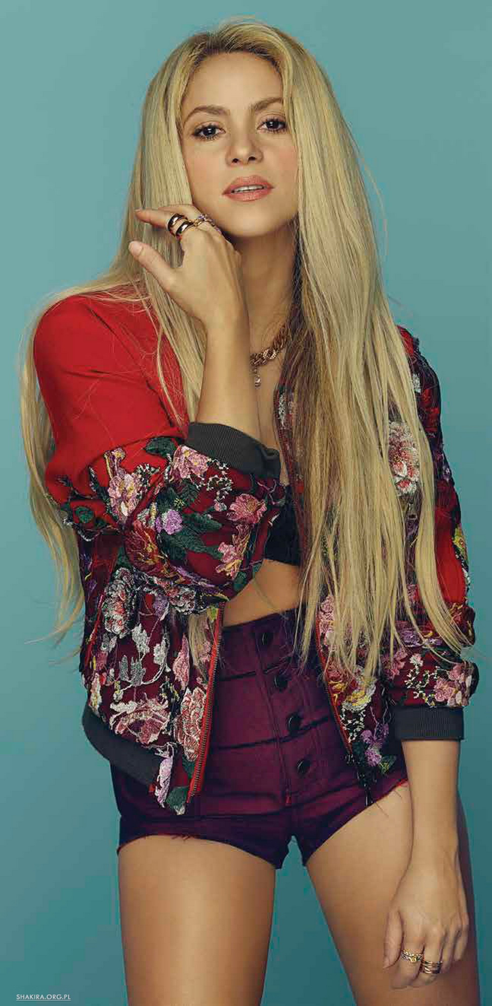 Shakira sexy for Cosmopolitan magazine July 2017 13x HQ photos 16.jpg
