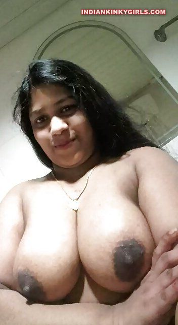 Indian Aunties With Huge Boobs Nude Selfies _003.jpg