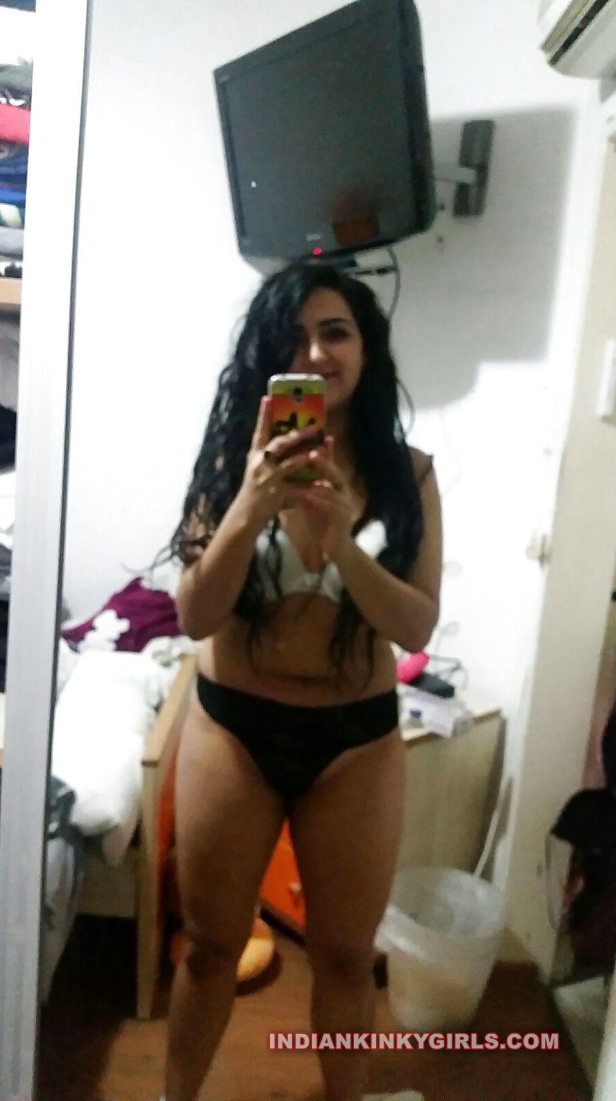  Sexy Selfies Showing Tits Leaked _003.jpg